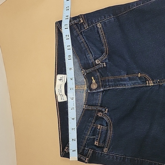 Abercrombie & Fitch, Super Skinny. Size 4, Excellent Used Condition! - Picture 3 of 11